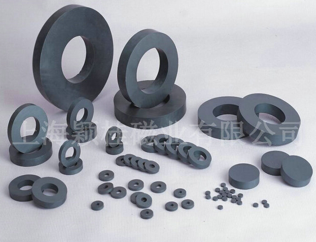 不要迷戀我，我只是磁鐵，鐵氧體磁鐵！